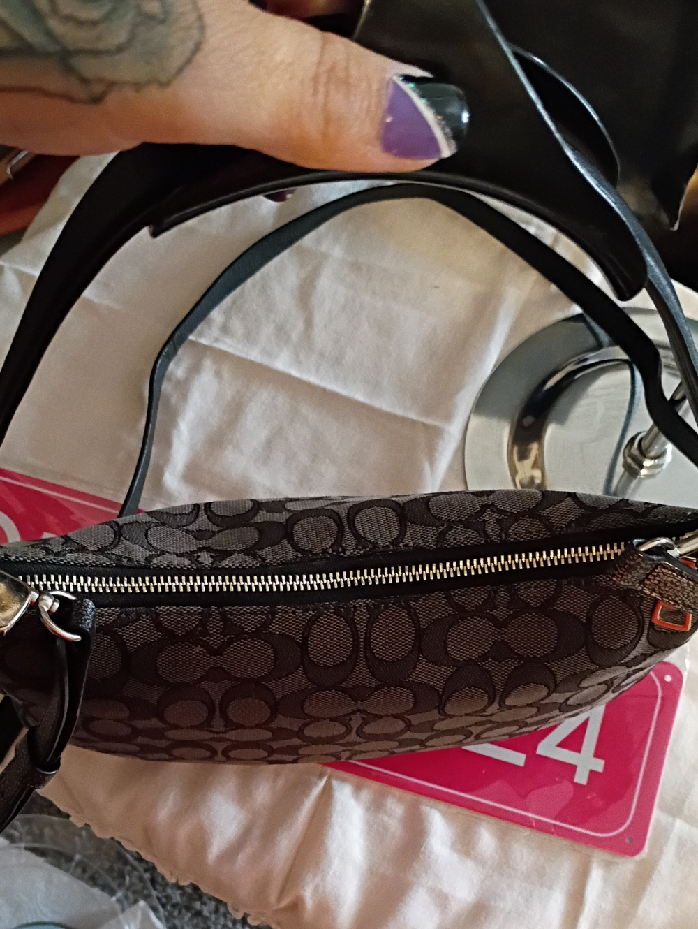Coach Chelsea Crossbody - Picture 7 of 8